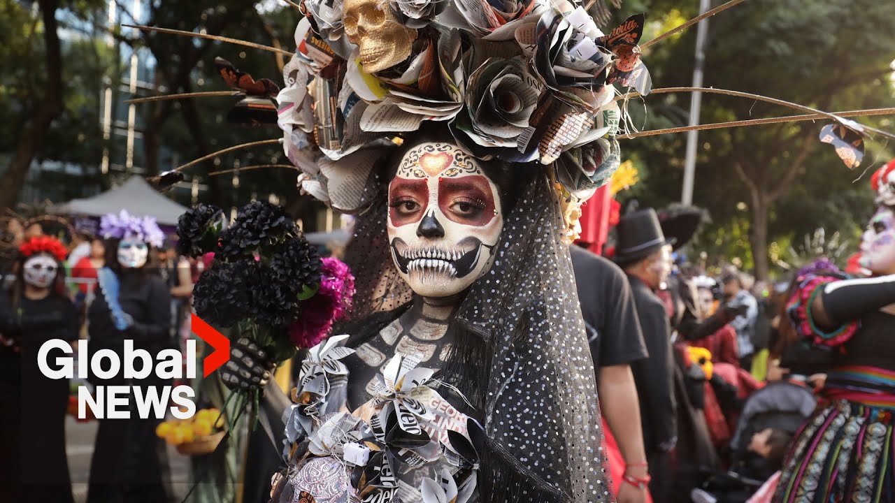 how is day of the dead celebrated in mexico city